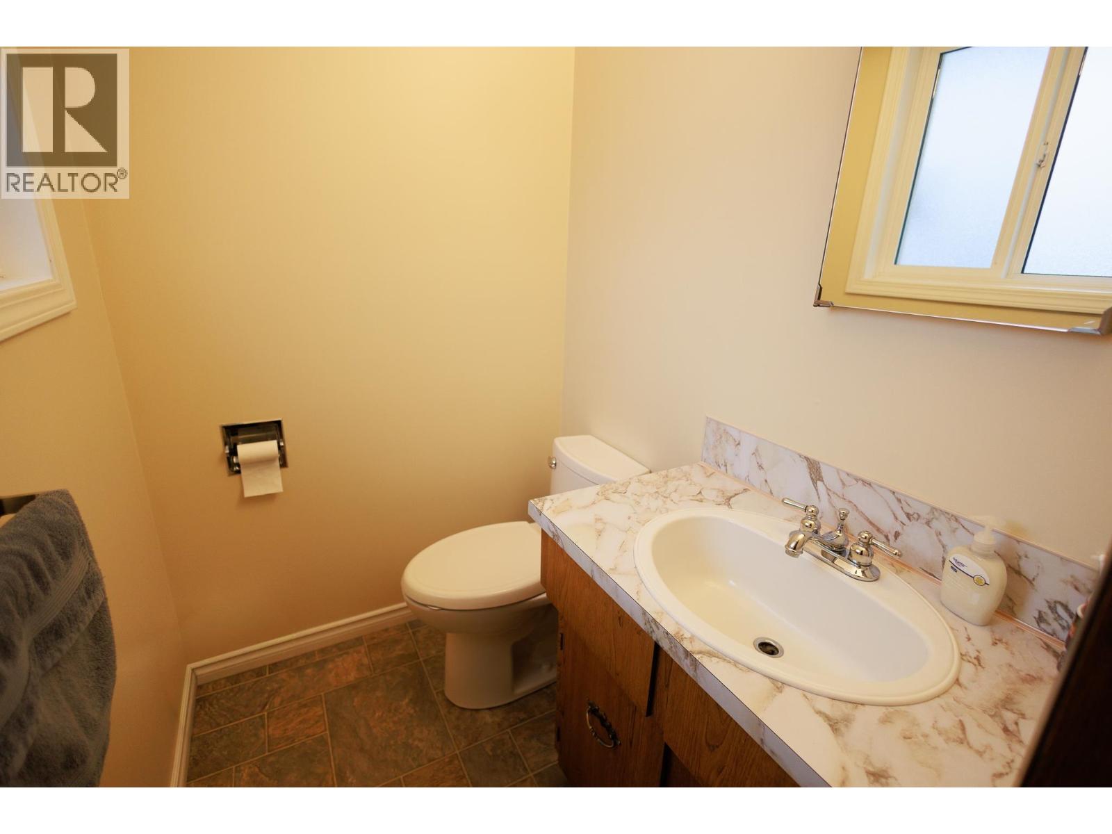 3627 COTTONWOOD Crescent, Terrace