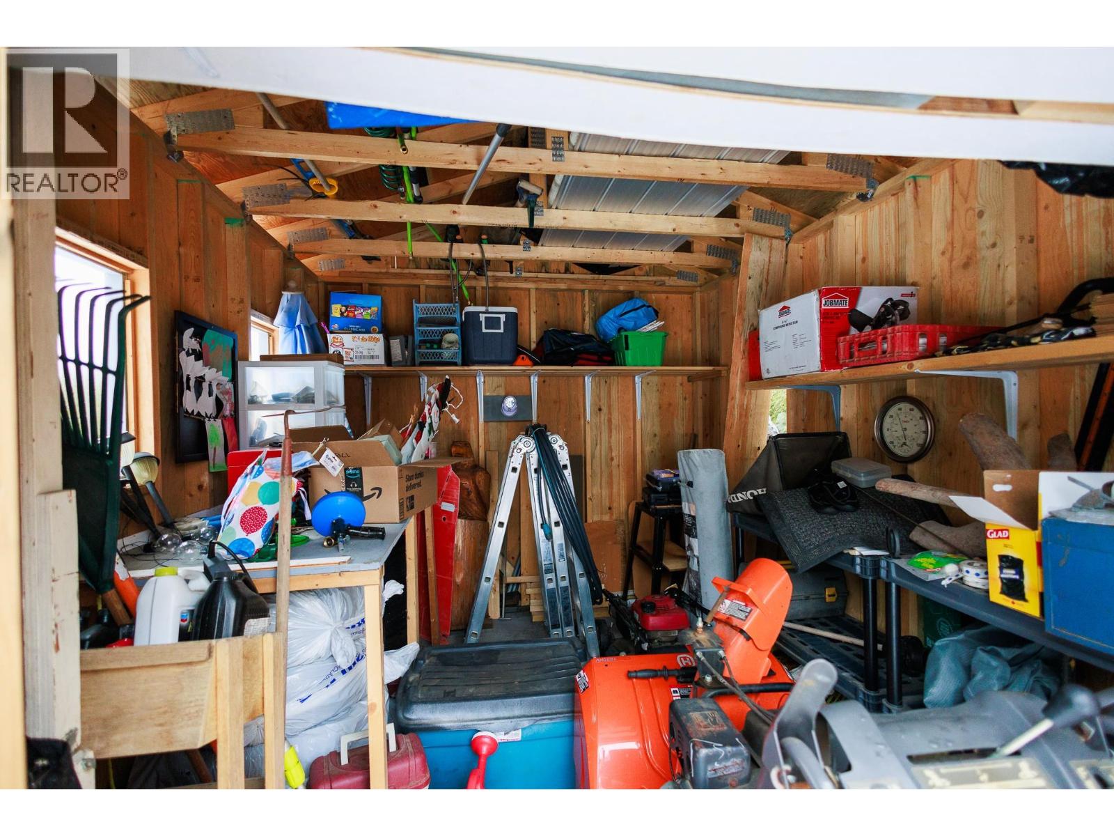 3627 COTTONWOOD Crescent, Terrace