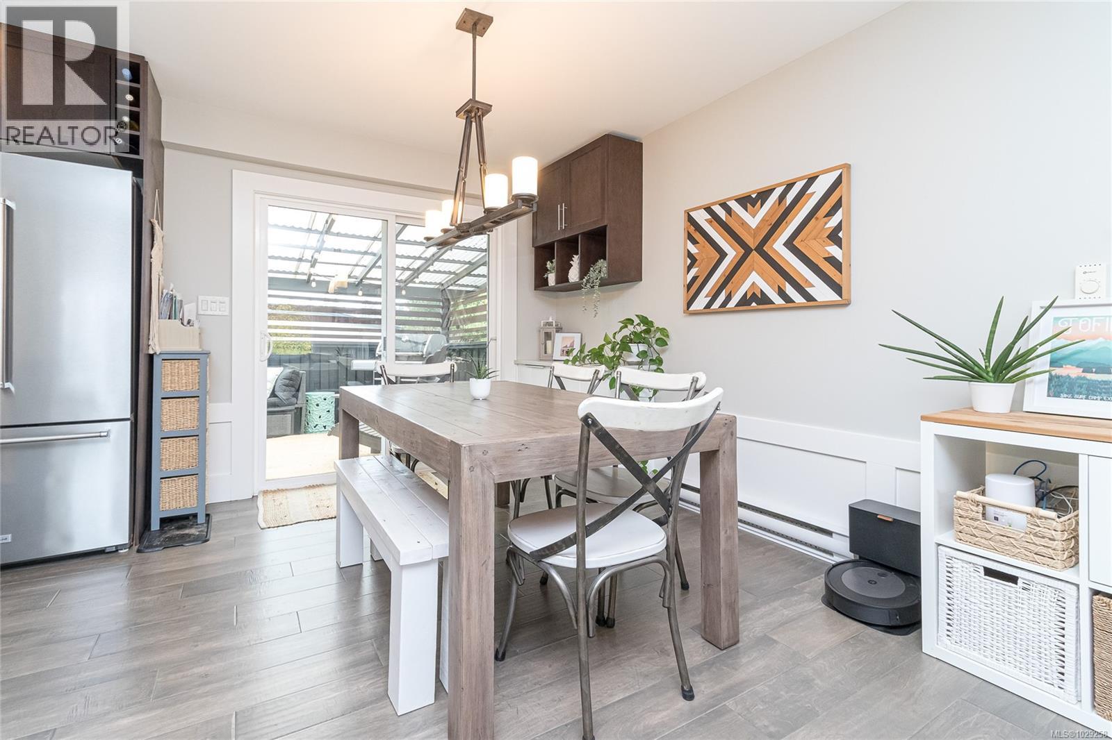  1911 Lisnoe Avenue, Central Saanich