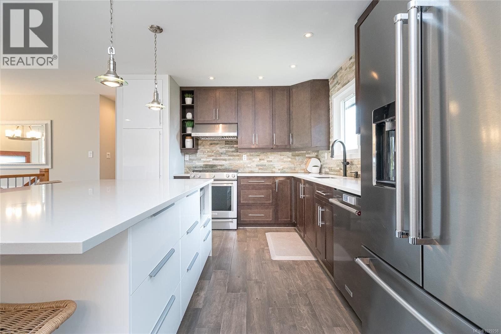  1911 Lisnoe Avenue, Central Saanich