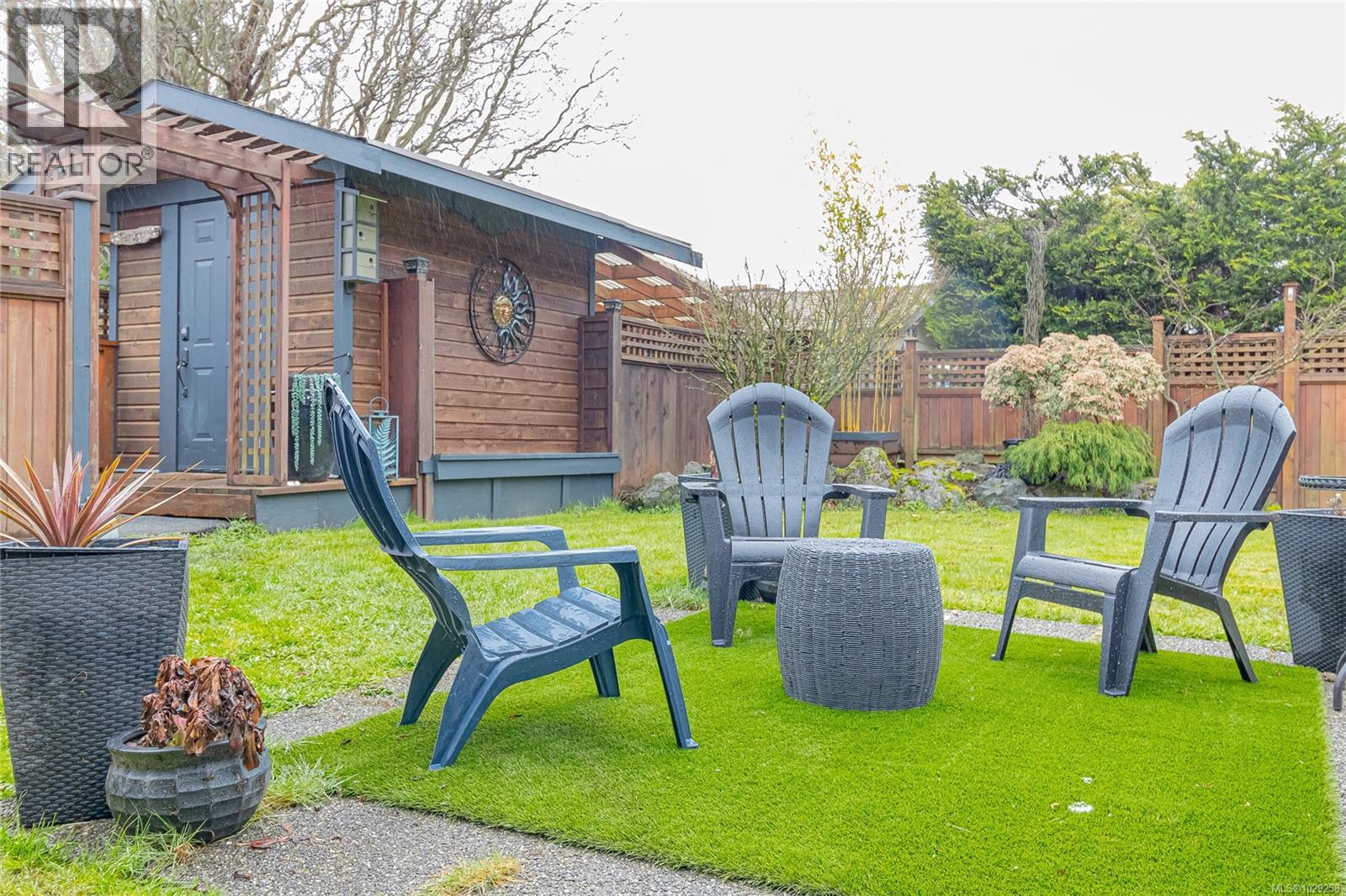  1911 Lisnoe Avenue, Central Saanich