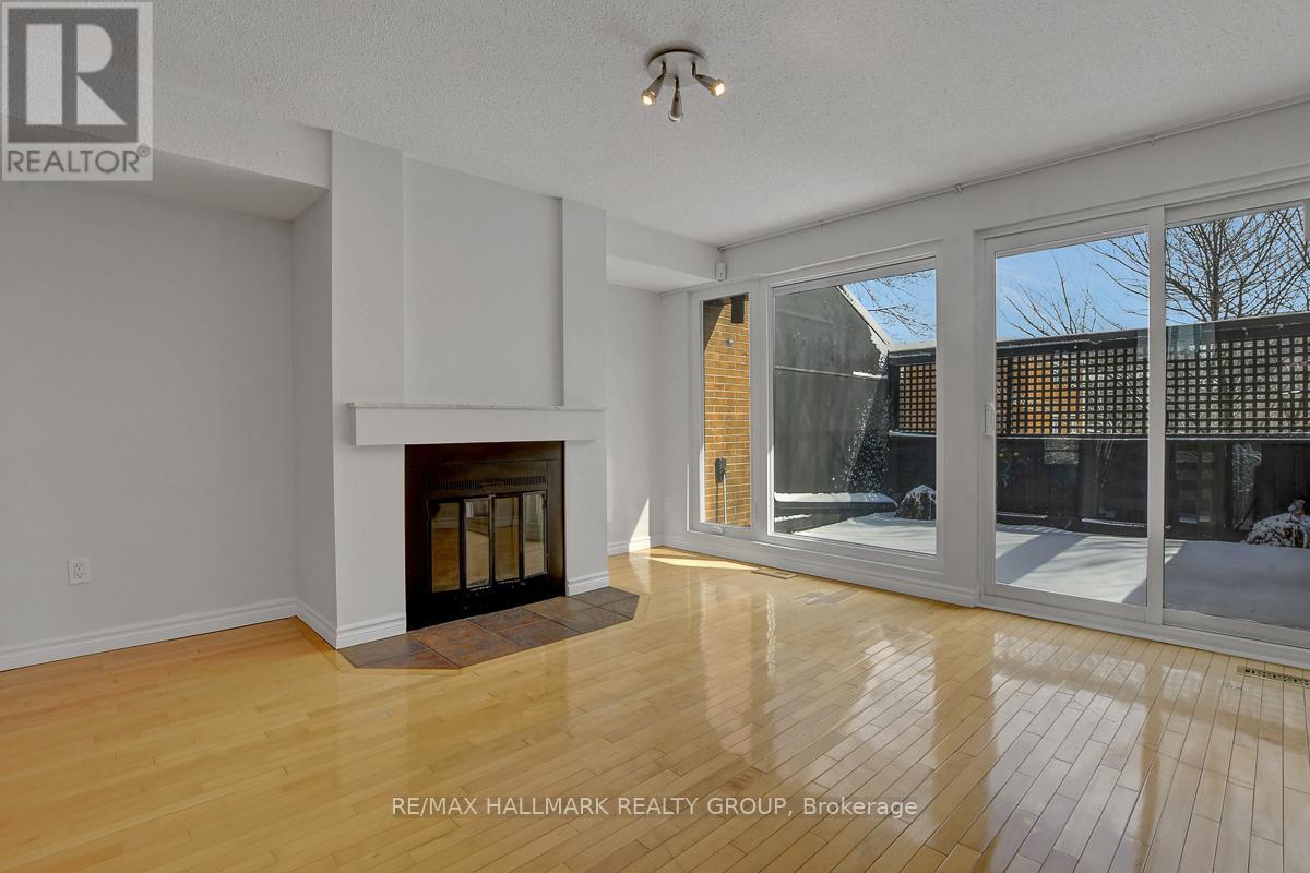 261 BRUYERE STREET - 13