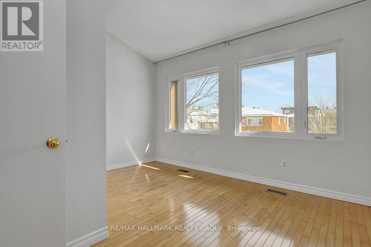 261 BRUYERE STREET — photo 22