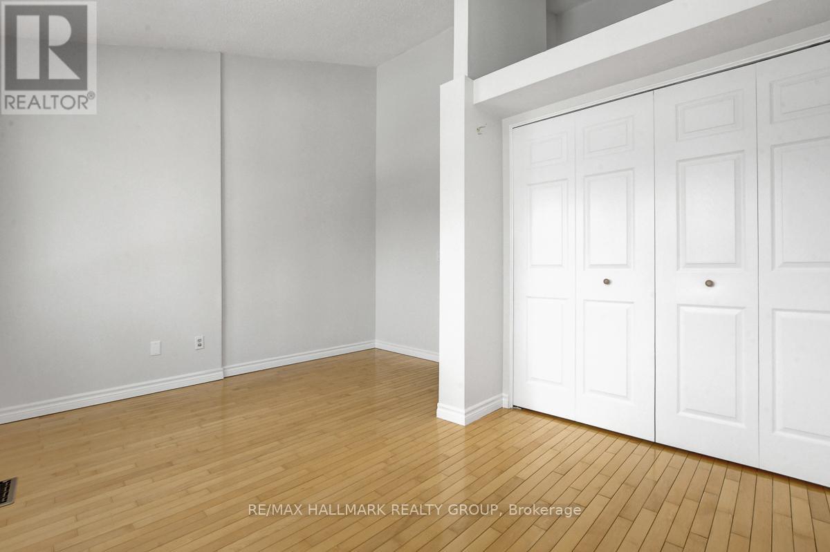 261 BRUYERE STREET — photo 24