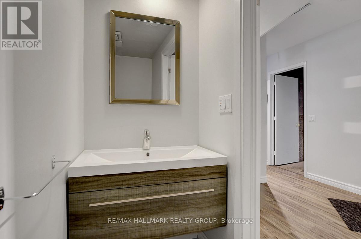261 BRUYERE STREET — photo 33