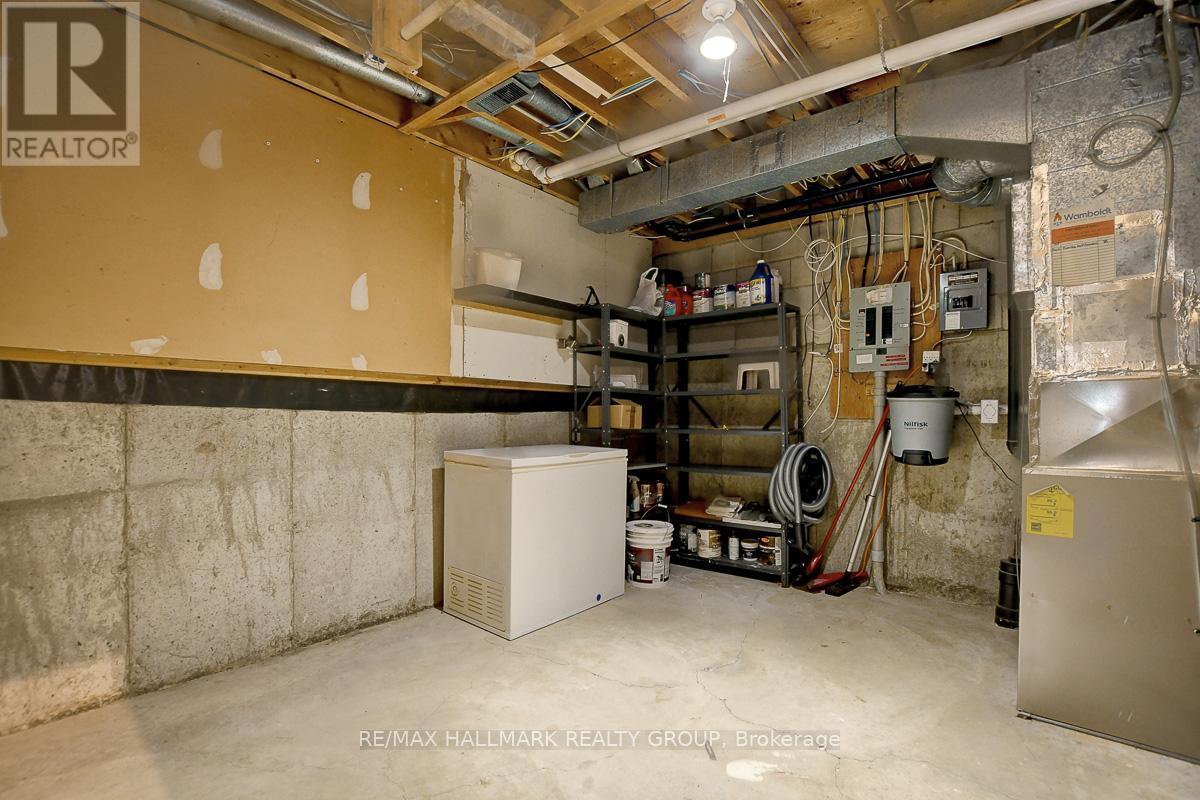 261 BRUYERE STREET — photo 34