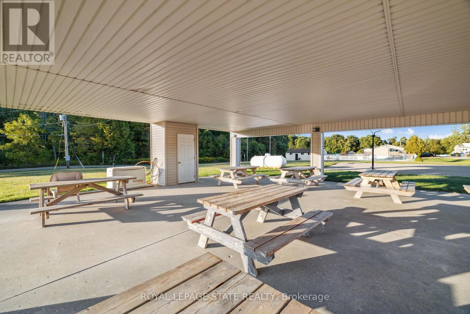 #13 SPRUCE 4449 MILBUROUGH LINE - 30