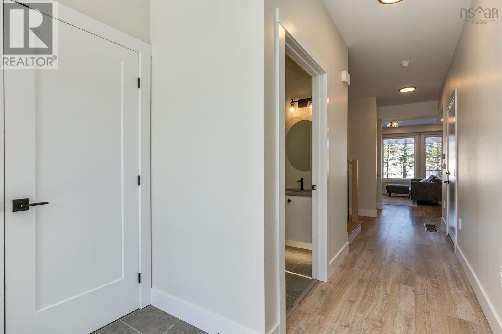 Property 3 of 46 of 6 BREAKTRAIL Drive