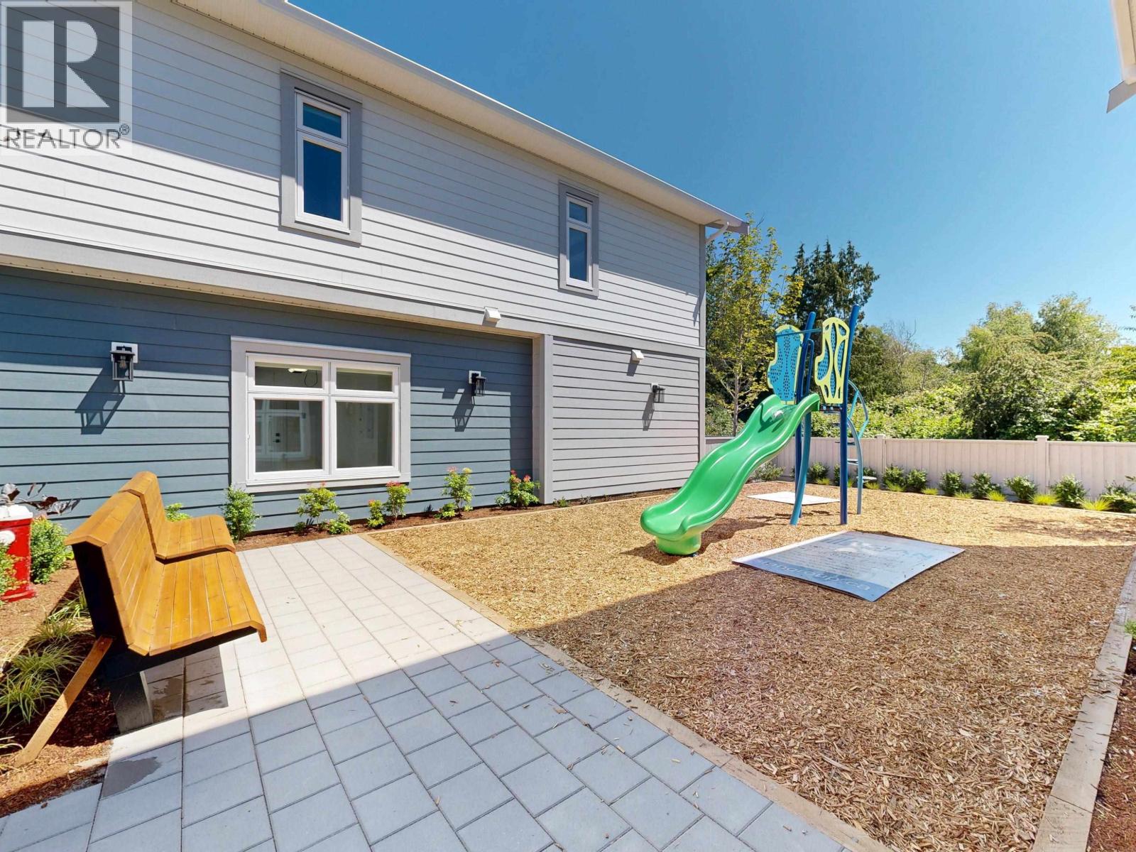 #4-7100 ASH Street, Richmond