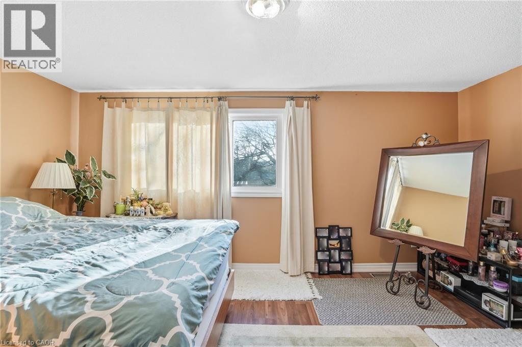 92 ST. ANDREWS DRIVE - 11