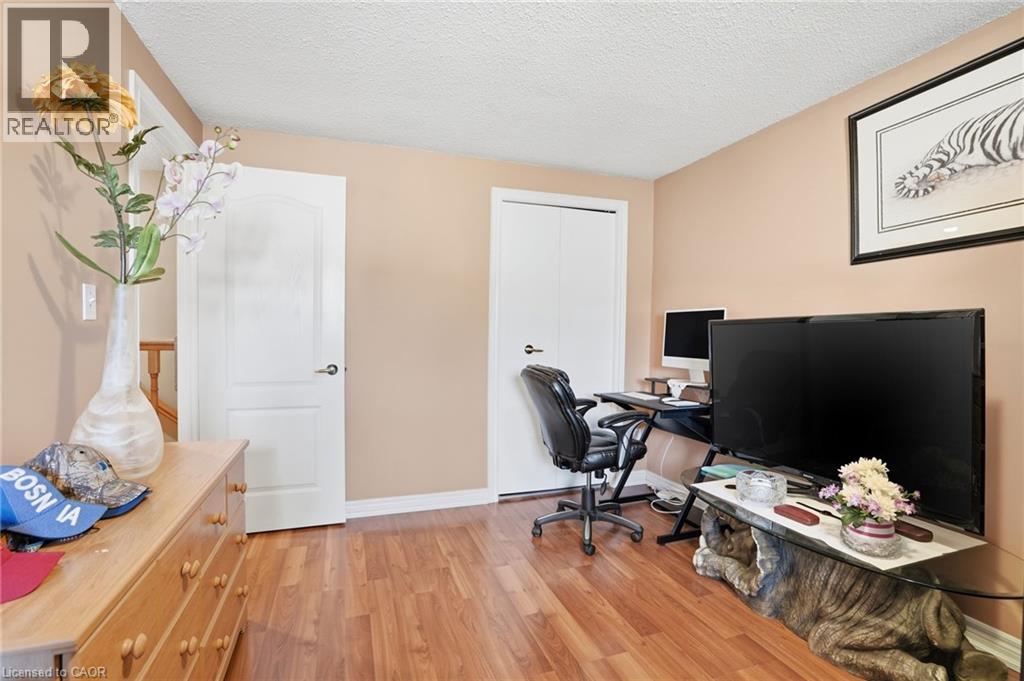 92 ST. ANDREWS DRIVE - 15