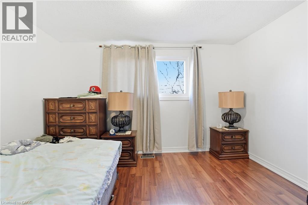 92 ST. ANDREWS DRIVE - 16