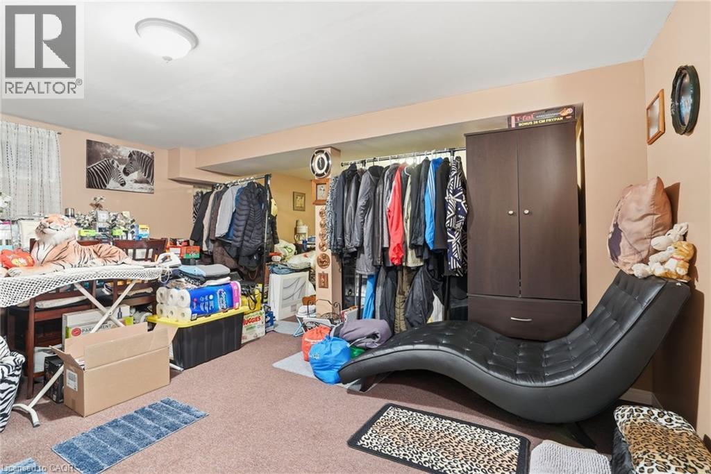 92 ST. ANDREWS DRIVE - 21