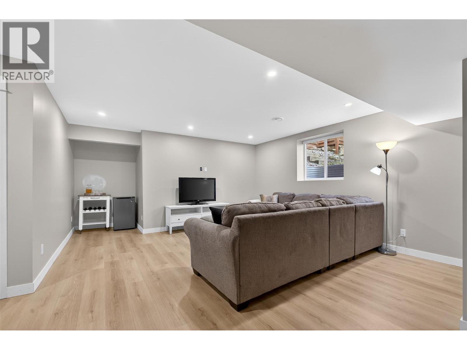 2014 Elkridge Drive, West Kelowna