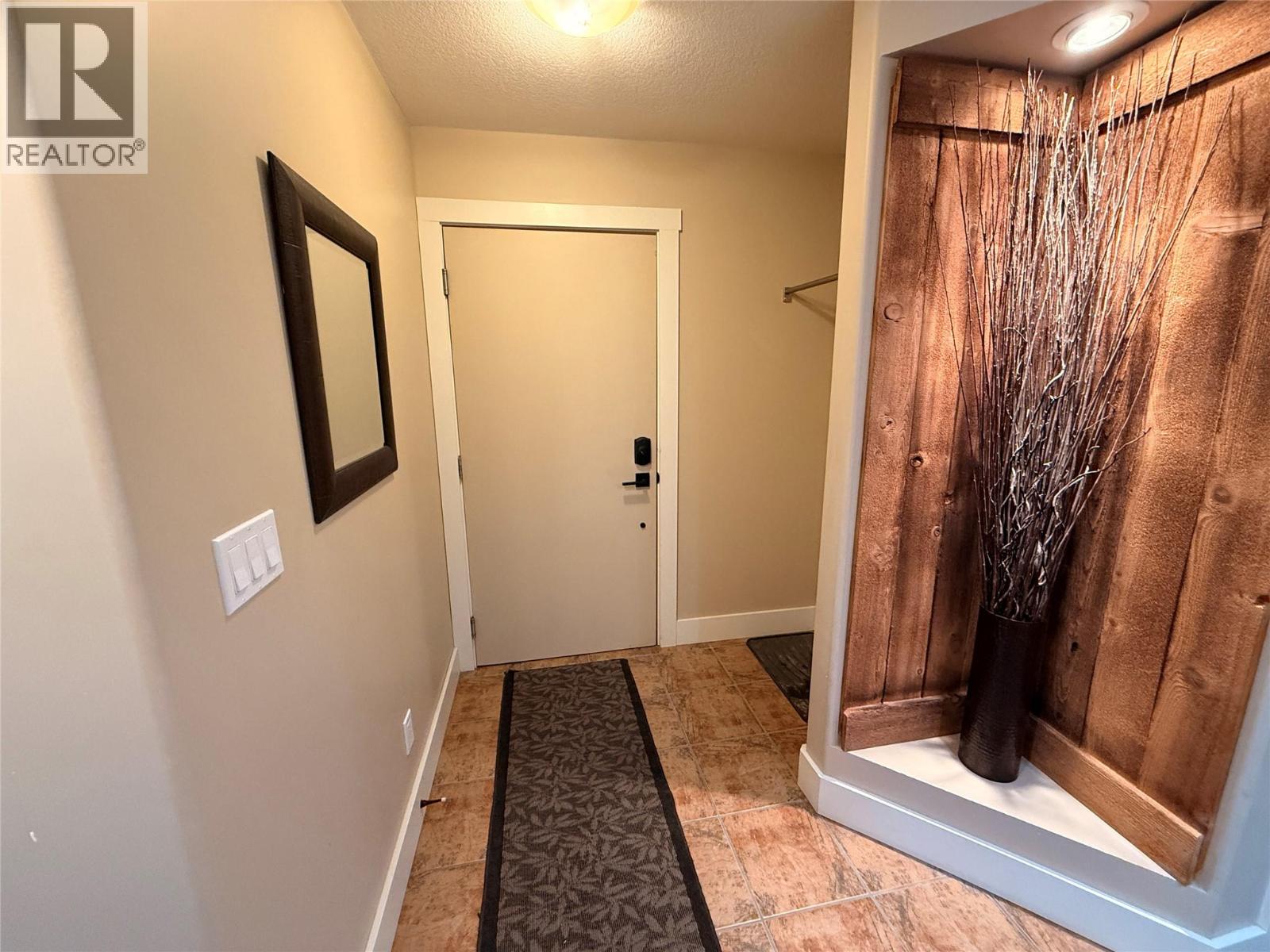 7337 PROSPECTOR Avenue Unit# 701, Radium Hot Springs