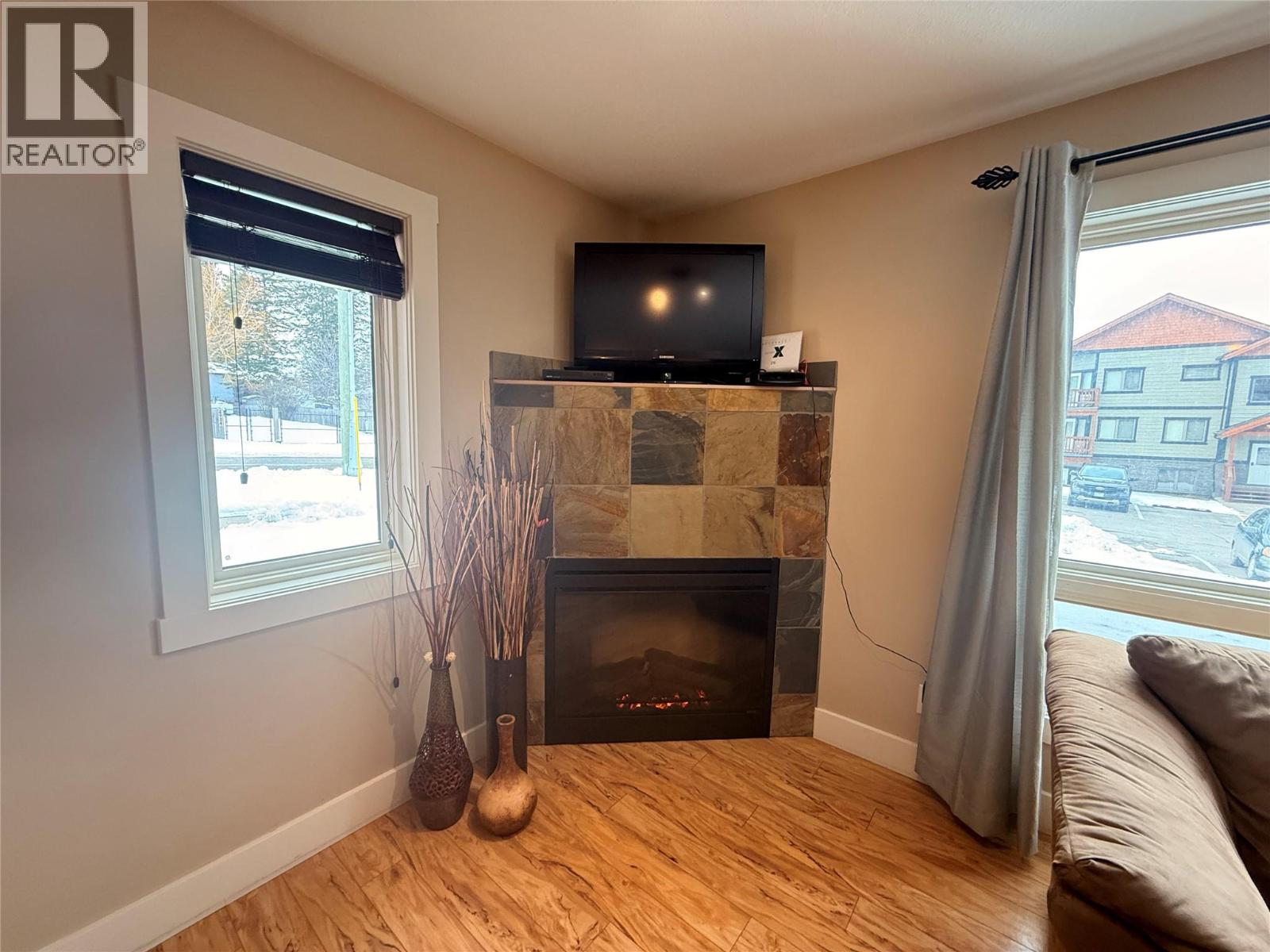 7337 PROSPECTOR Avenue Unit# 701, Radium Hot Springs