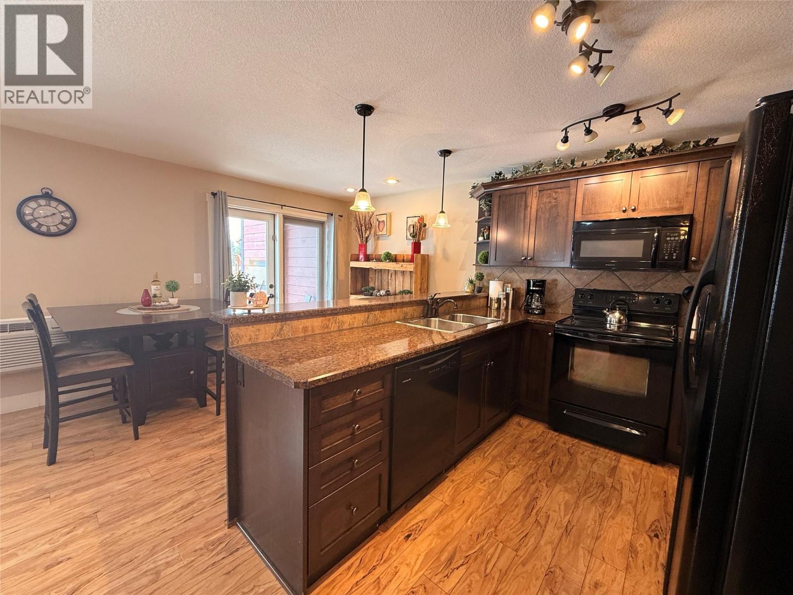 7337 PROSPECTOR Avenue Unit# 701, Radium Hot Springs