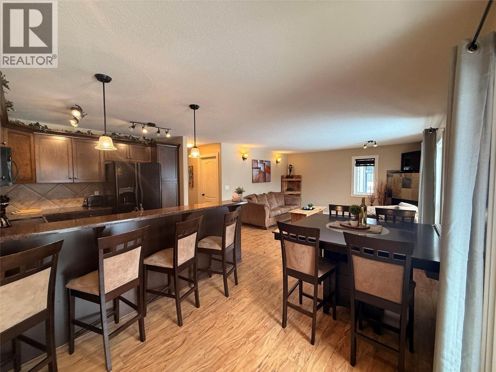 7337 PROSPECTOR Avenue Unit# 701, Radium Hot Springs