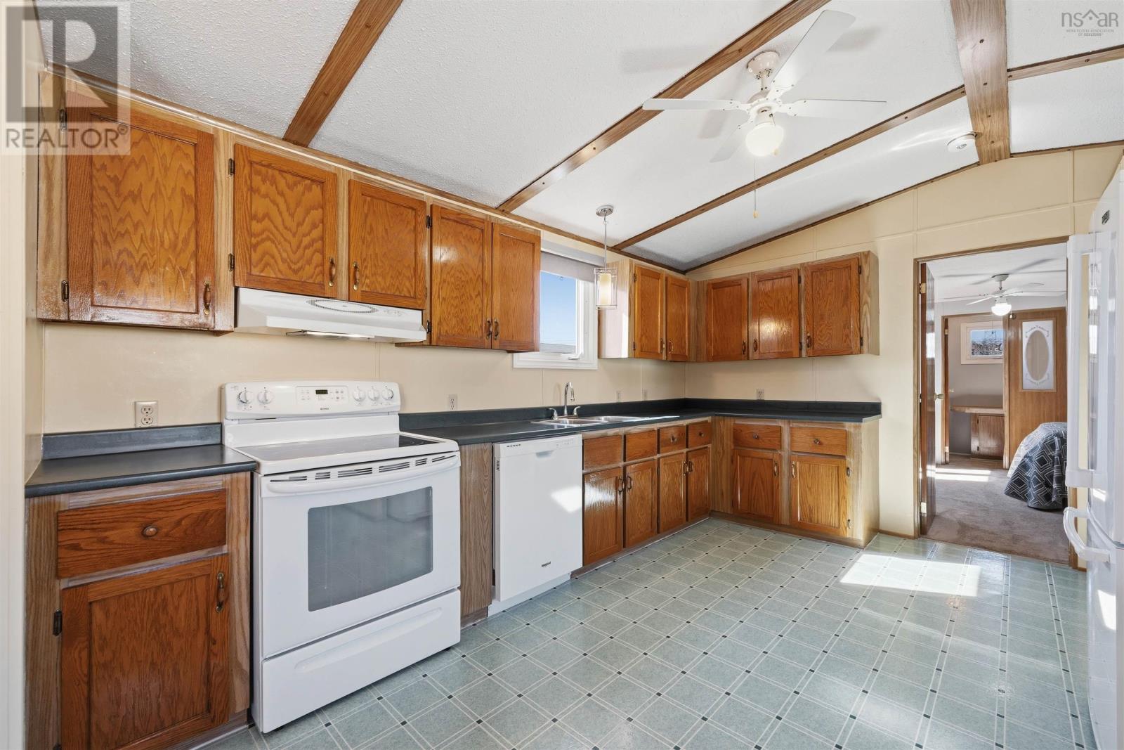 Property 12 of 37 of 4 Cocoa Street