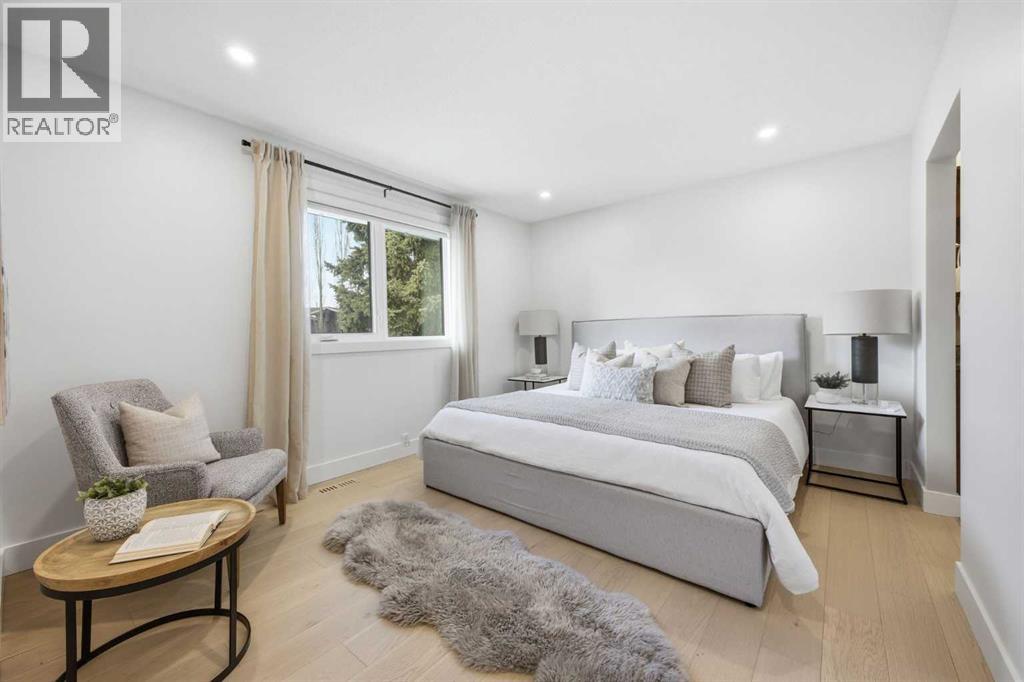 Single Family House Bungalow for Sale in  Lake Adams Place SE Lake Bonavista Calgary 