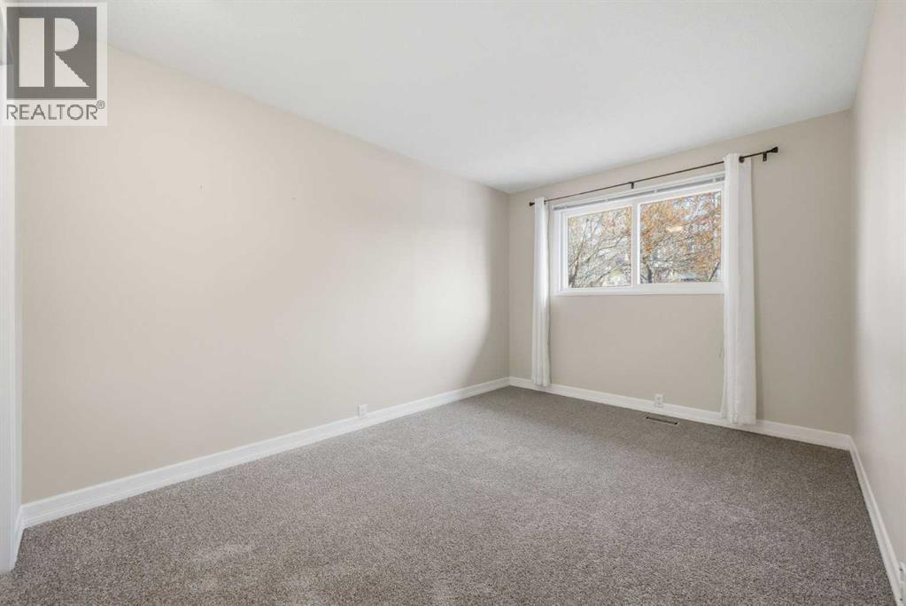 Single Family House Bungalow for Sale in  Lake Adams Place SE Lake Bonavista Calgary 