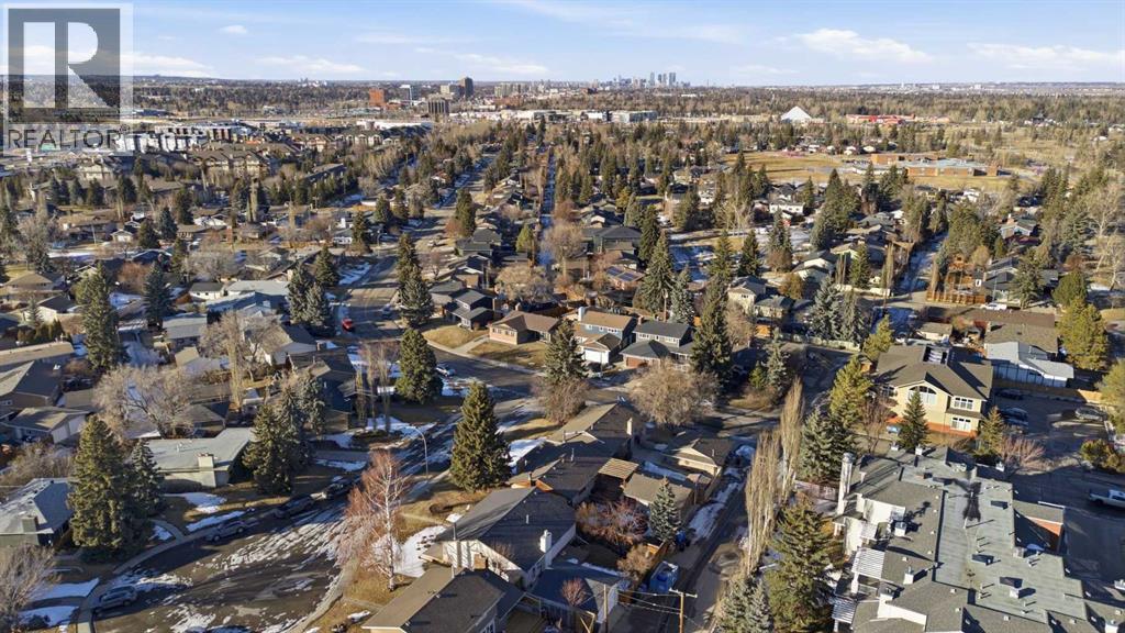 Single Family House Bungalow for Sale in  Lake Adams Place SE Lake Bonavista Calgary 