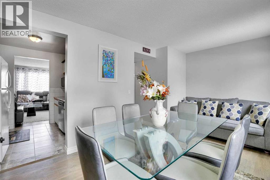 Single Family House for Sale in   Templewood Drive NE Temple Calgary 