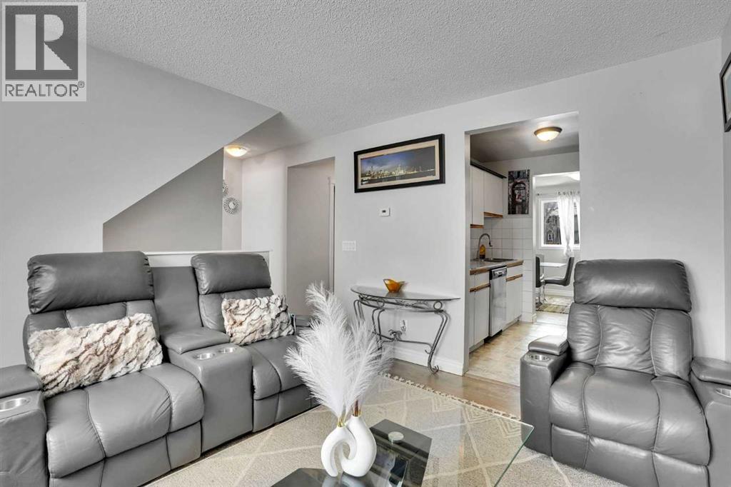 Single Family House for Sale in   Templewood Drive NE Temple Calgary 