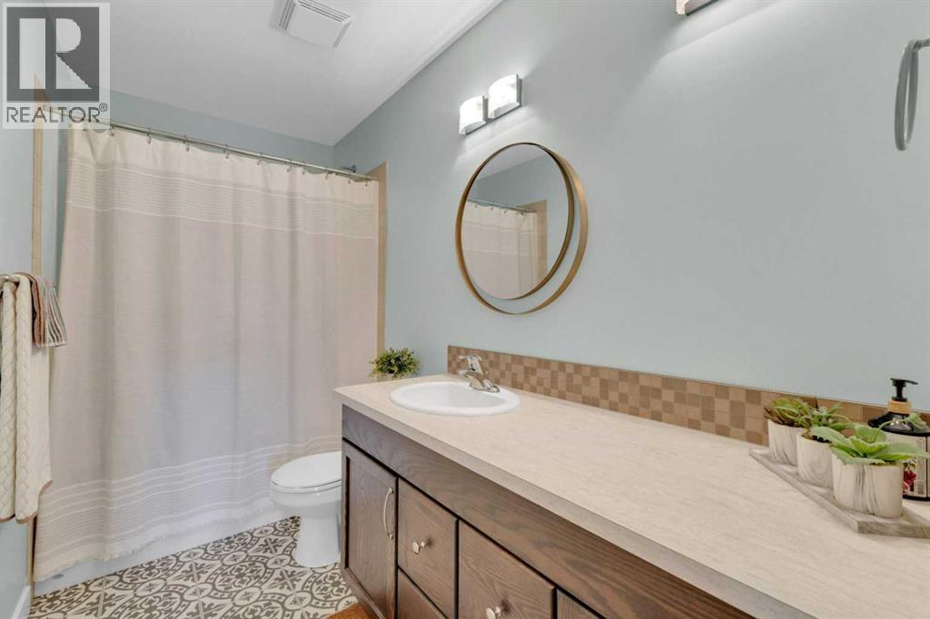 82 Mackenzie Crescent, Lacombe