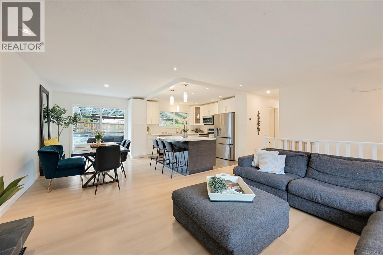  4257 Eastridge Crescent, Saanich