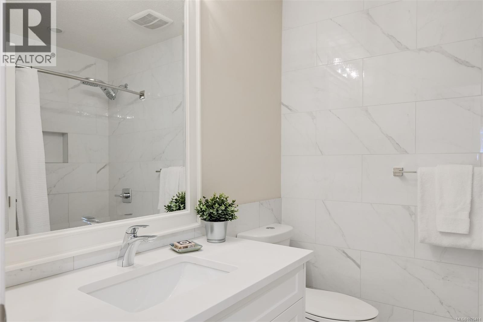  4257 Eastridge Crescent, Saanich