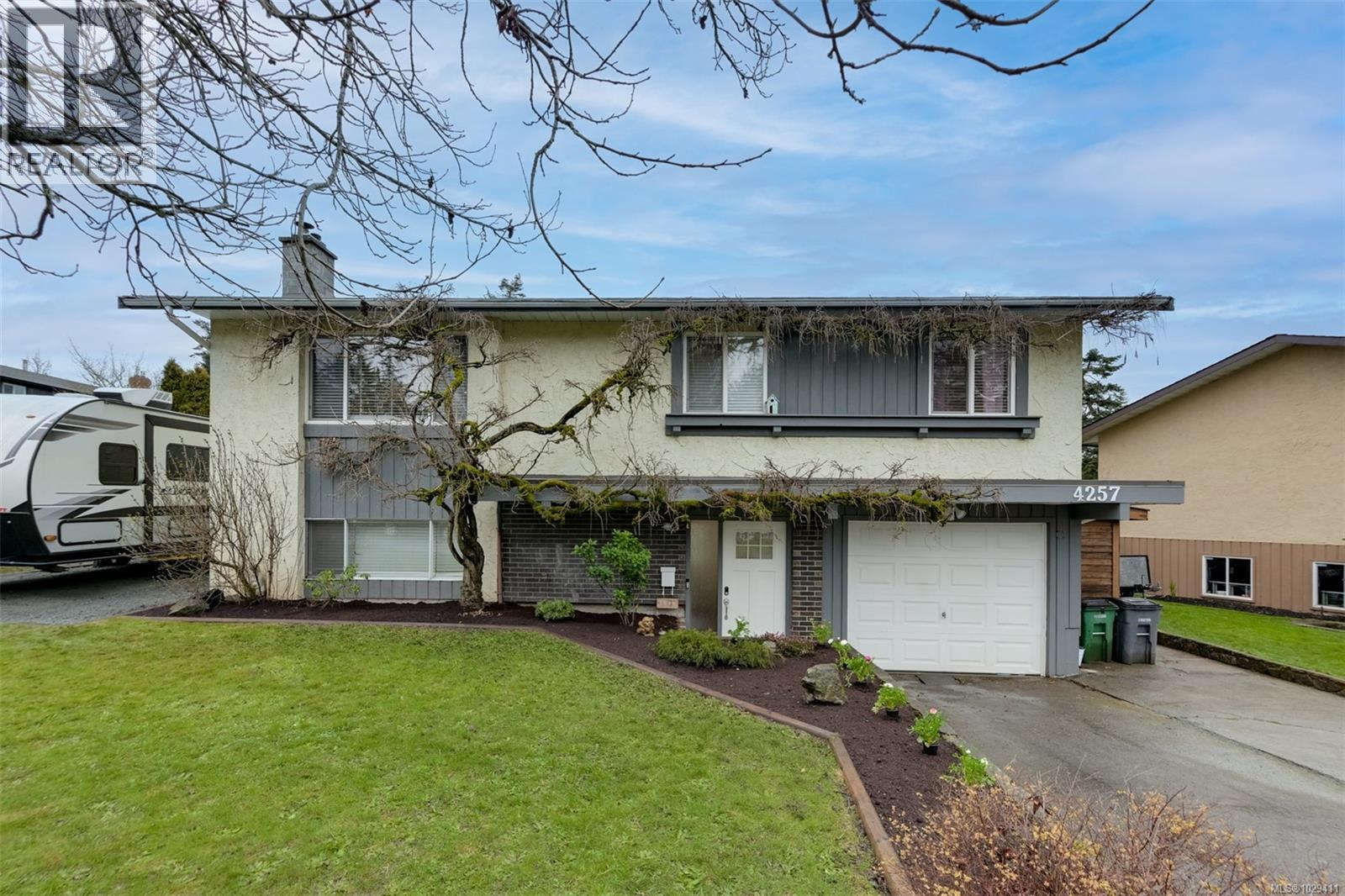  4257 Eastridge Crescent, Saanich