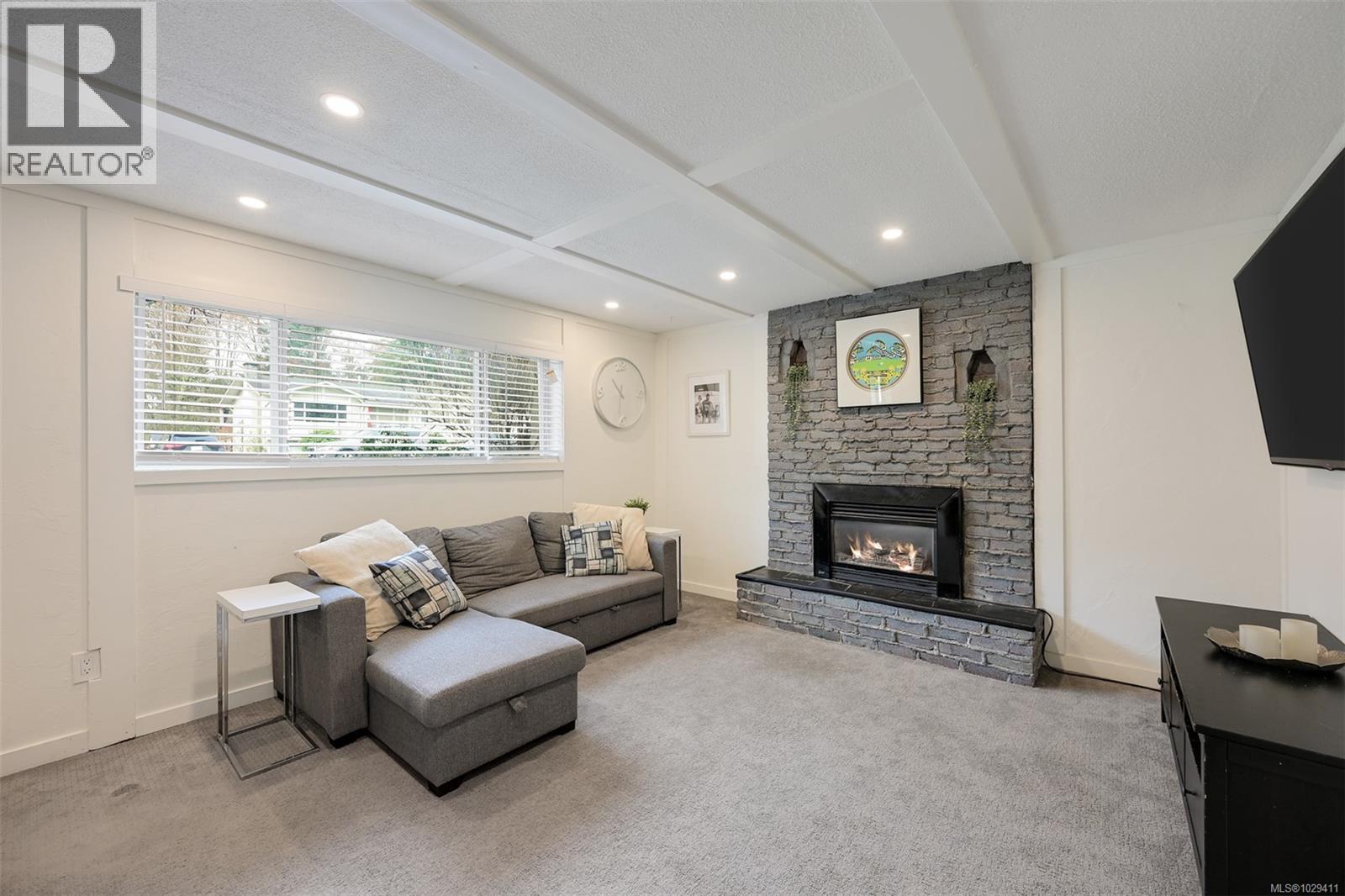  4257 Eastridge Crescent, Saanich