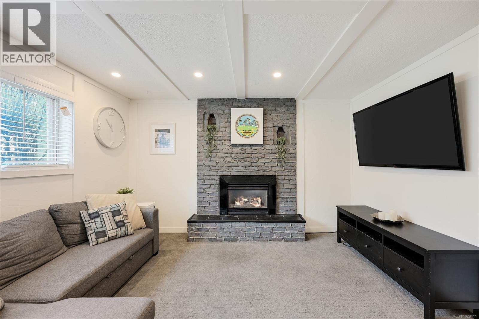  4257 Eastridge Crescent, Saanich