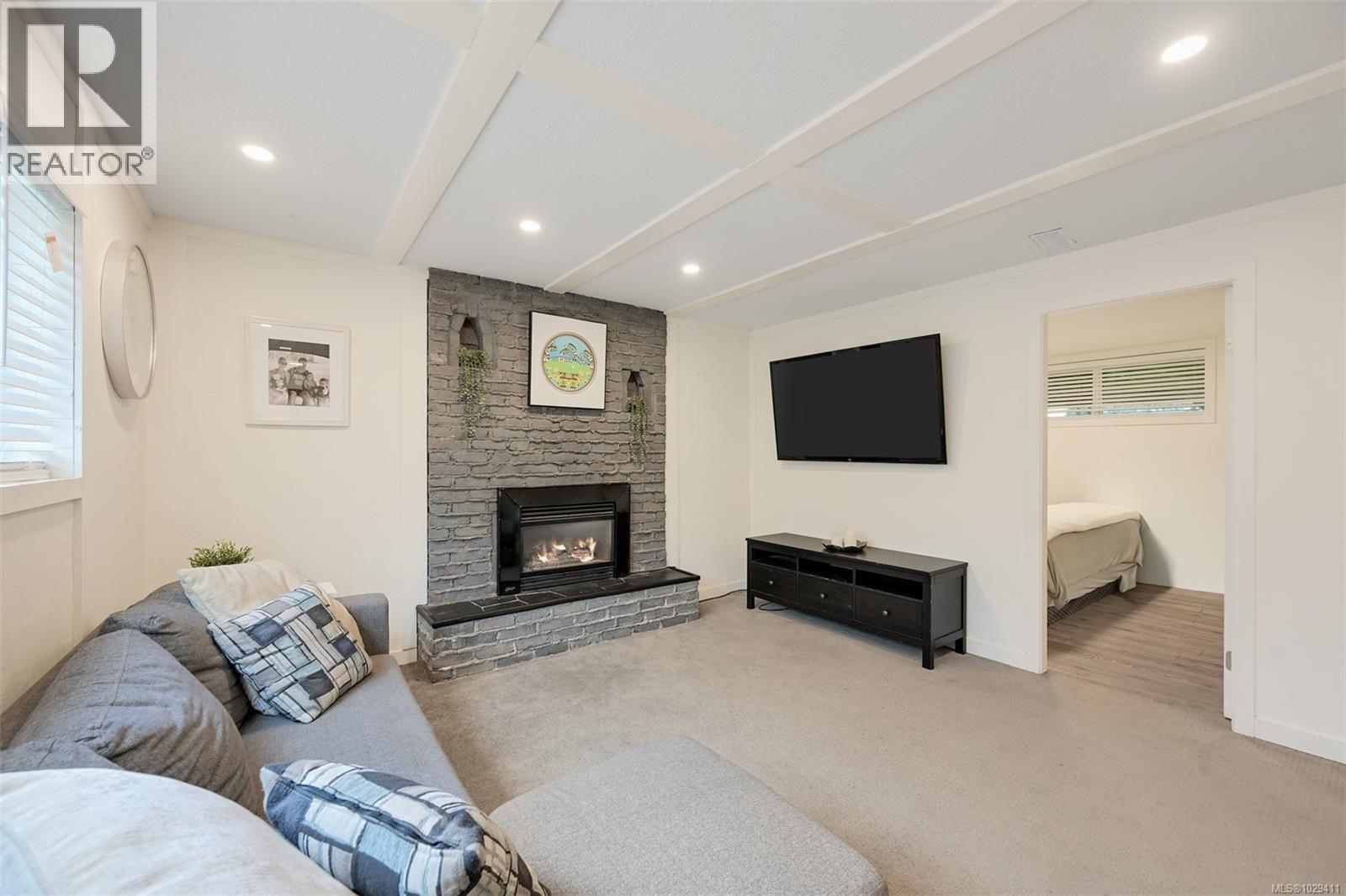  4257 Eastridge Crescent, Saanich