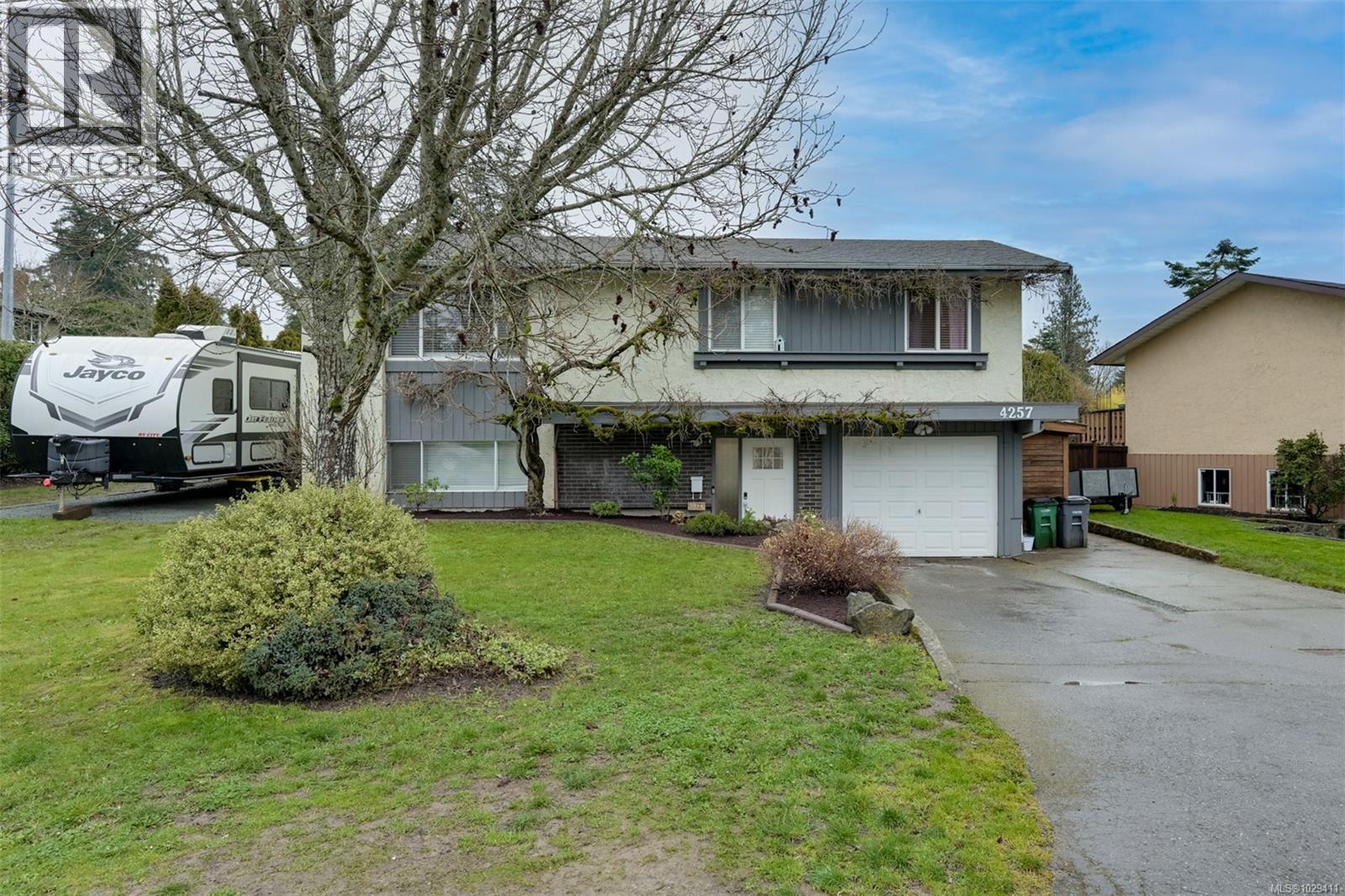  4257 Eastridge Crescent, Saanich