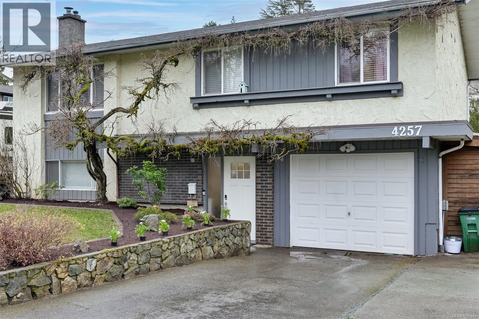  4257 Eastridge Crescent, Saanich