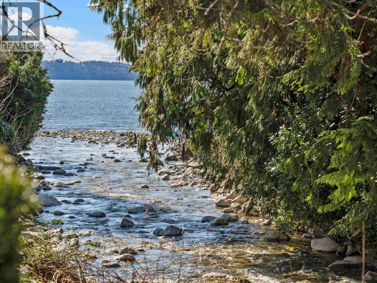 4341 ERWIN DRIVE, West Vancouver