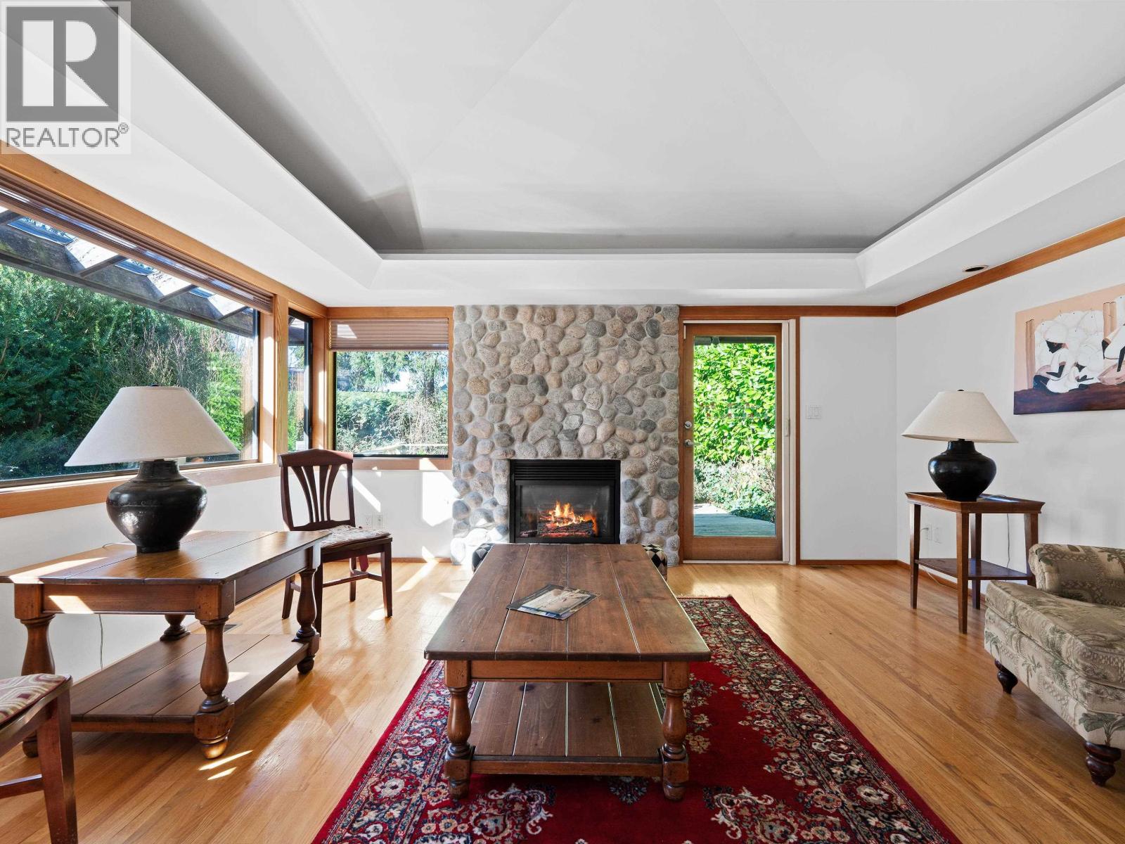 4341 ERWIN DRIVE, West Vancouver