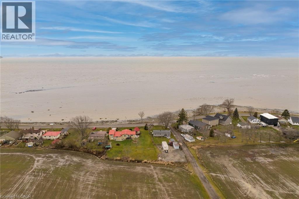 817 LAKESHORE ROAD - 34