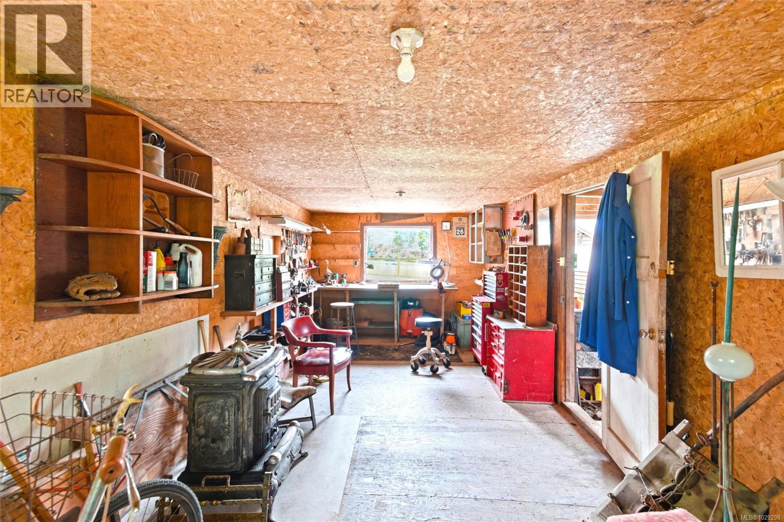 6375 DONAHUE RD - 20