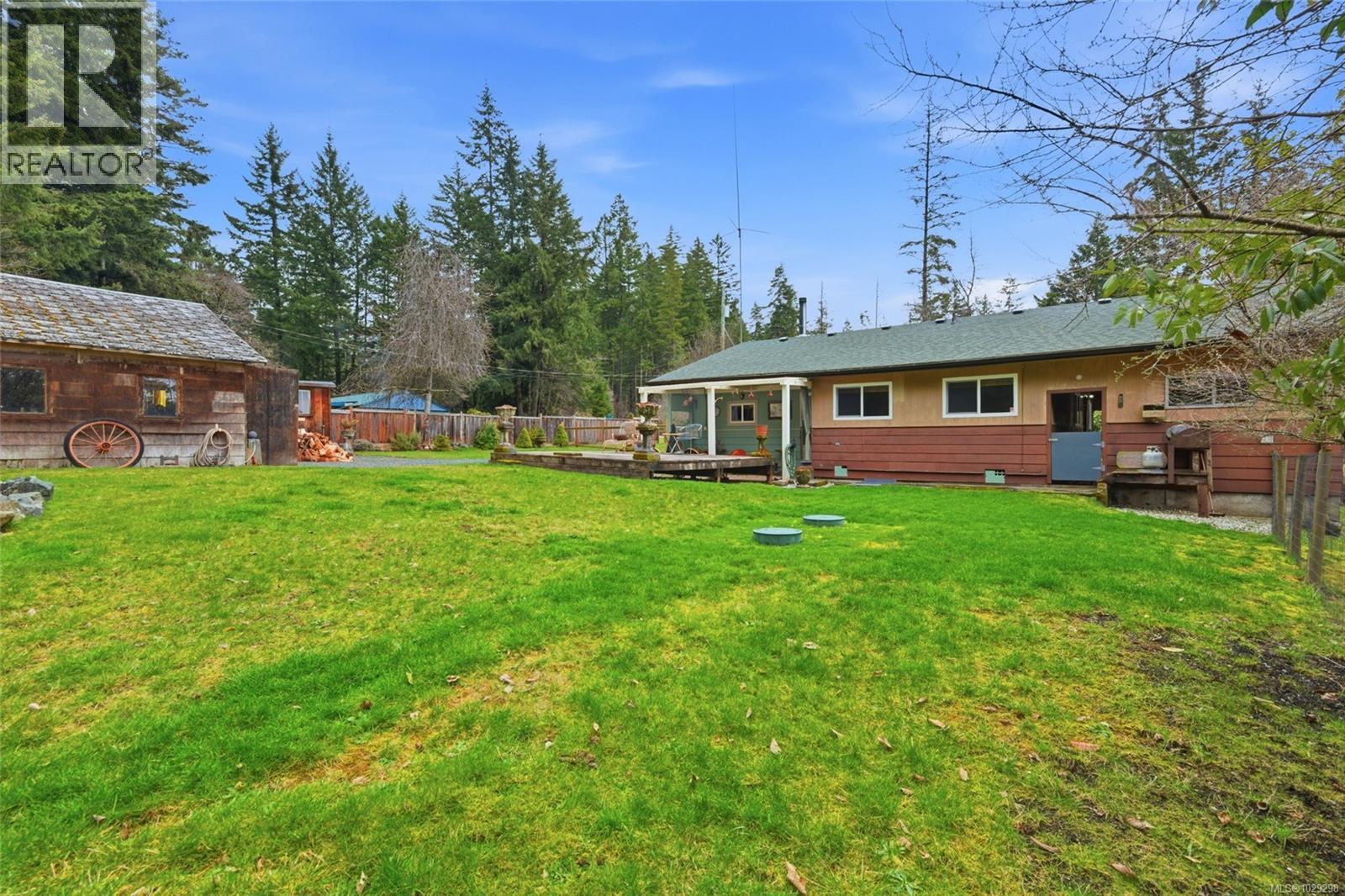 6375 DONAHUE RD - 25