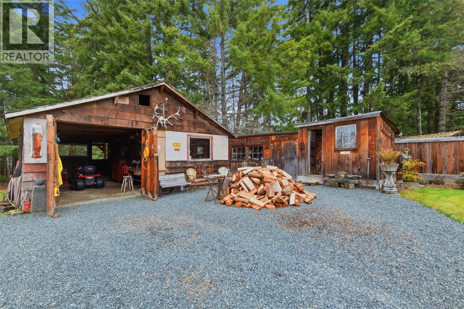 6375 DONAHUE RD - 16