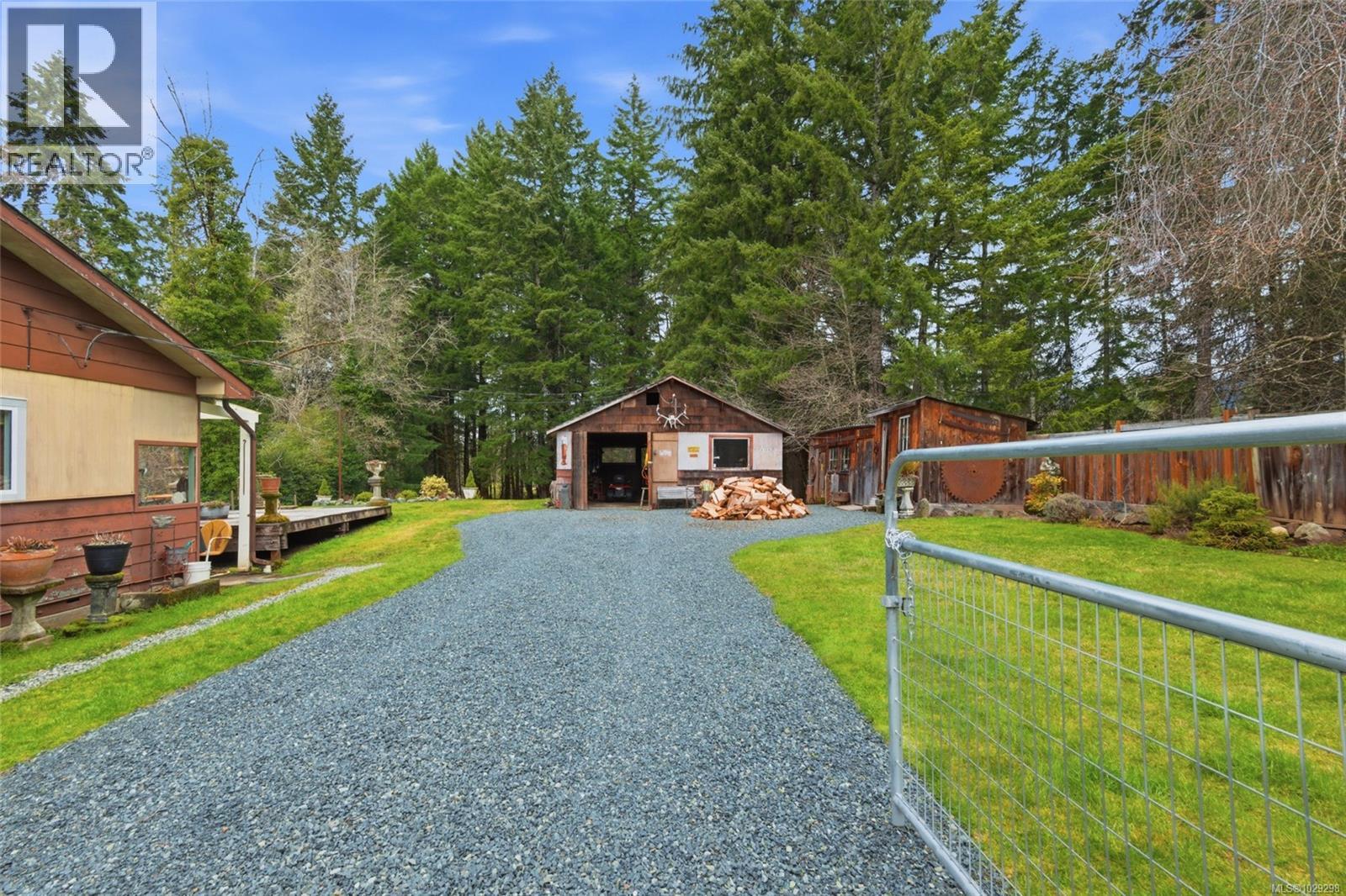 6375 DONAHUE RD - 31