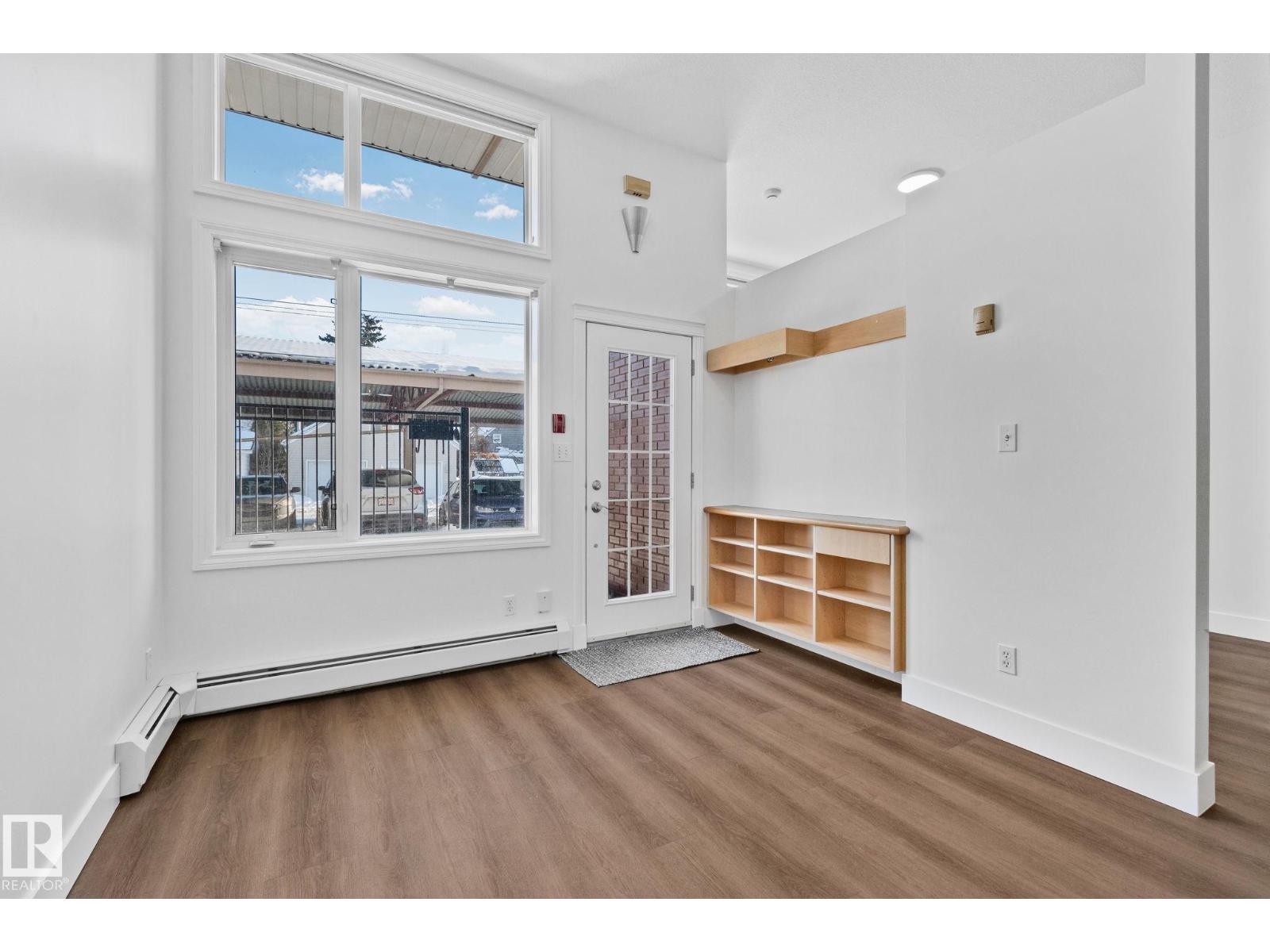 #116 11033 127 ST NW - 3