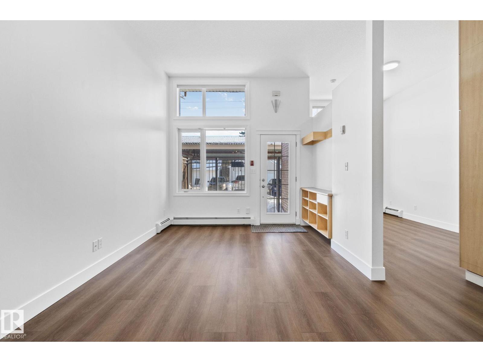 #116 11033 127 ST NW - 4