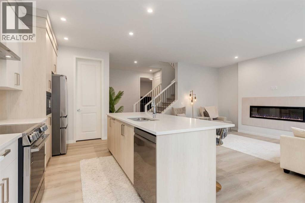 Single Family House for Sale in  Marmot Passage NW Glacier Ridge Calgary 