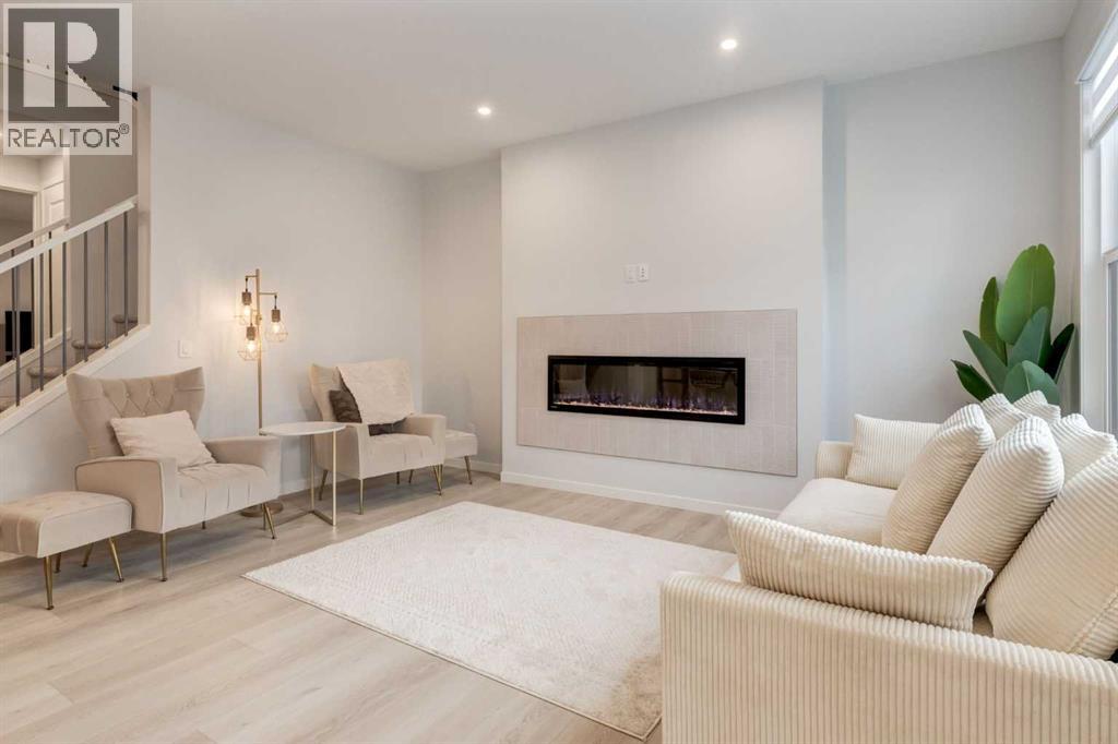 Single Family House for Sale in  Marmot Passage NW Glacier Ridge Calgary 