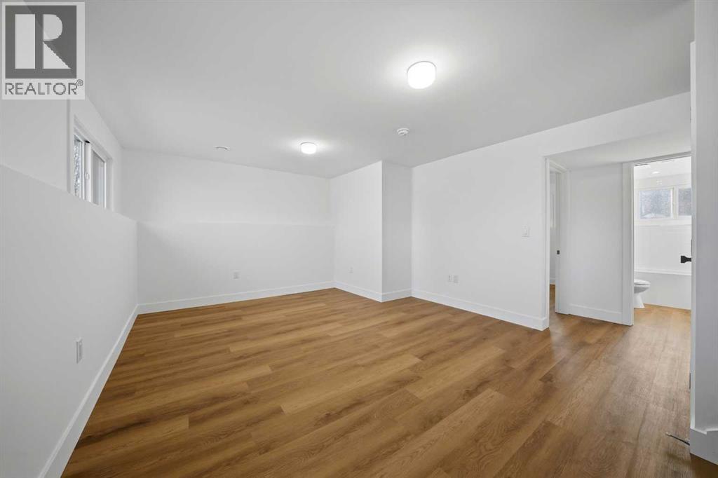 Single Family House 4 Level for Sale in   Street Mountview Red Deer 