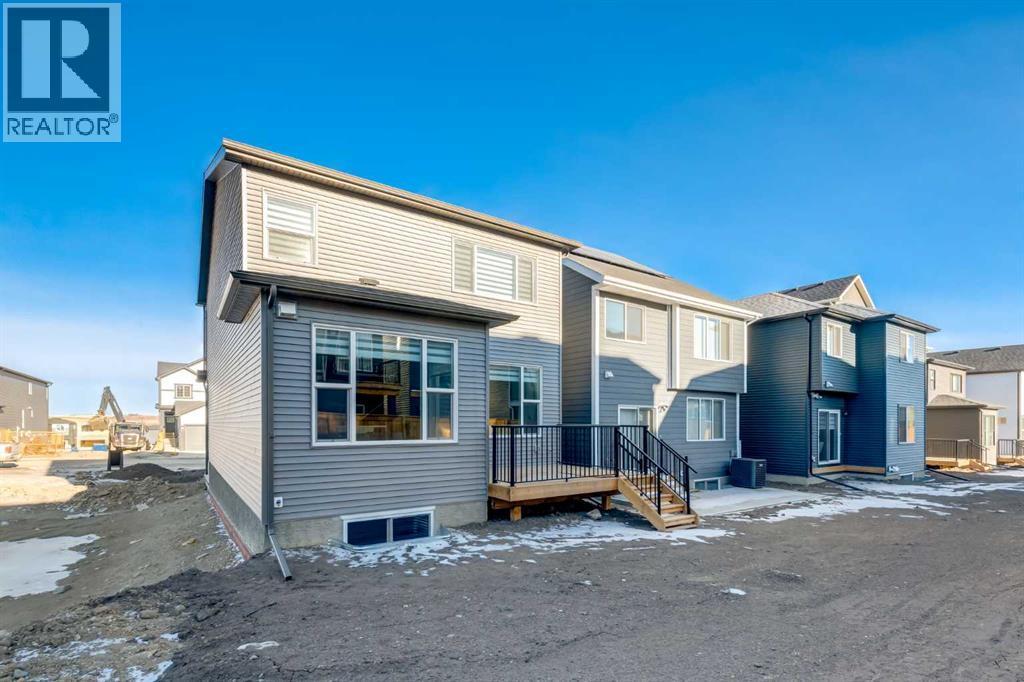Single Family House for Sale in  Marmot Passage NW Glacier Ridge Calgary 